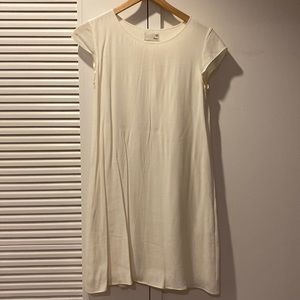 Súper cute white aritzia dress in White